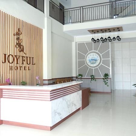טנג'ונג פנדן Joyful Hotel מראה חיצוני תמונה