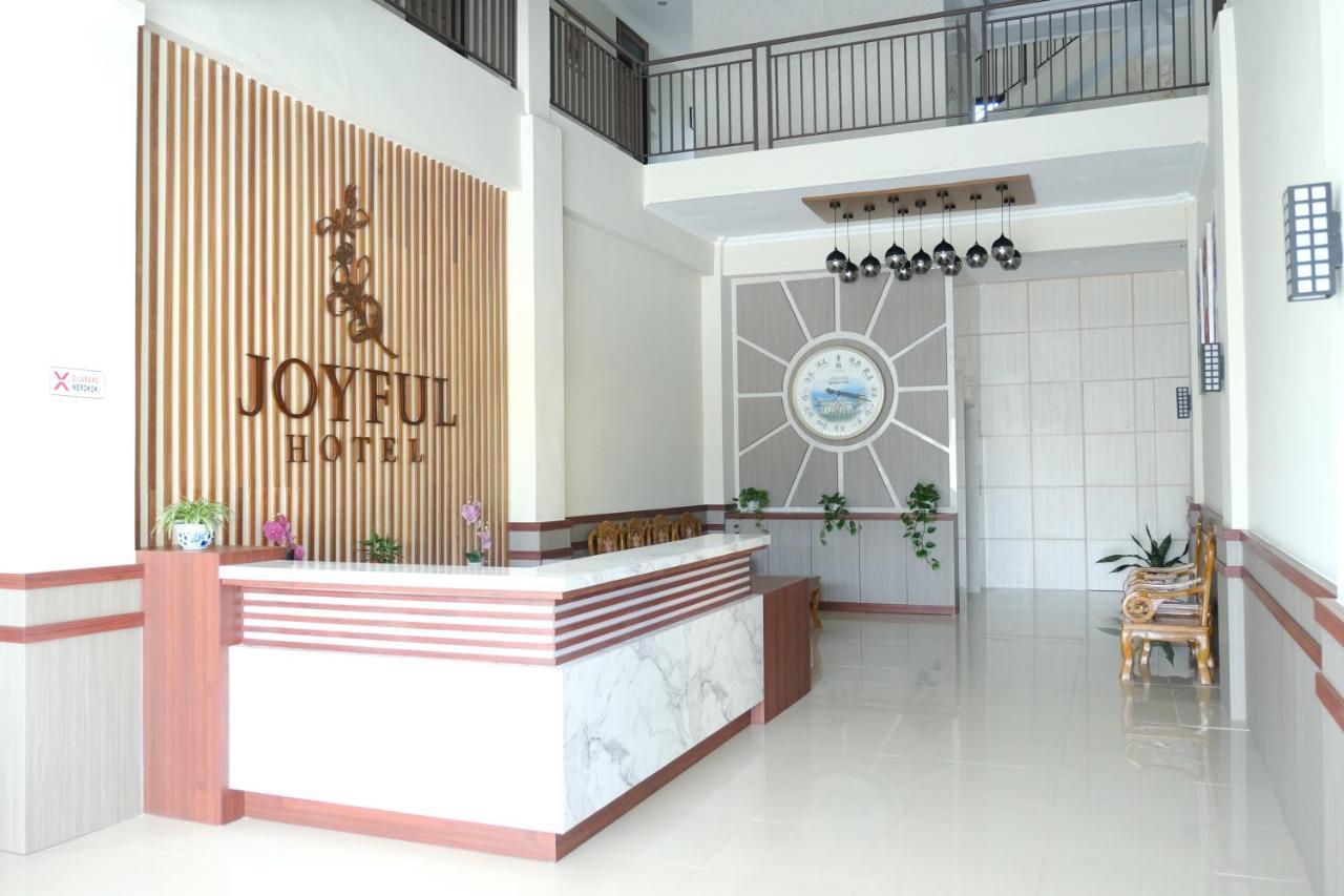 טנג'ונג פנדן Joyful Hotel מראה חיצוני תמונה