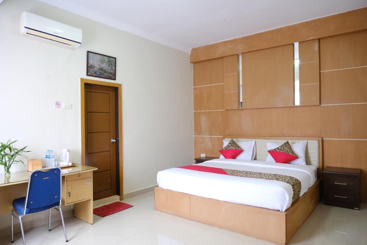 טנג'ונג פנדן Joyful Hotel מראה חיצוני תמונה