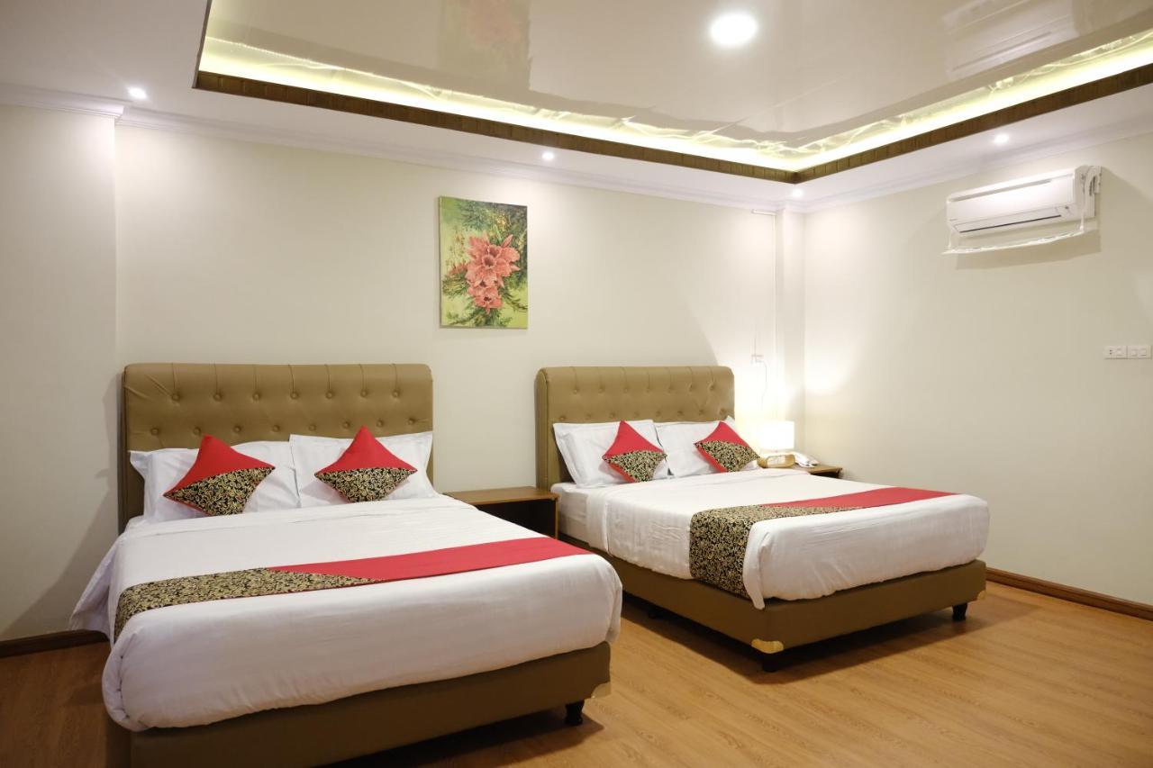 טנג'ונג פנדן Joyful Hotel מראה חיצוני תמונה